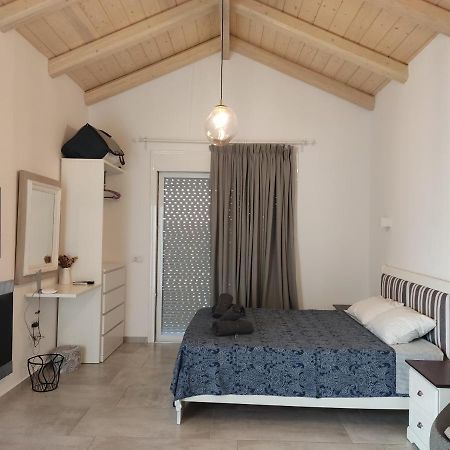 Carezza Apartments Preveza Esterno foto